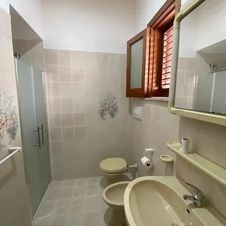 Fico D'india - Housing *
