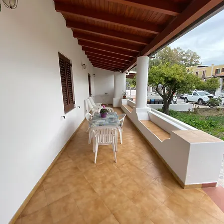 Fico D'india - Housing *