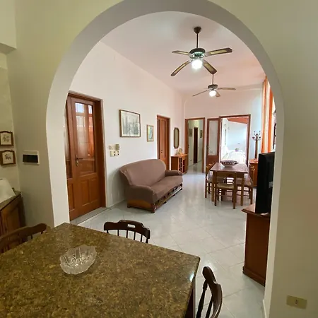 Fico D'india - Housing *
