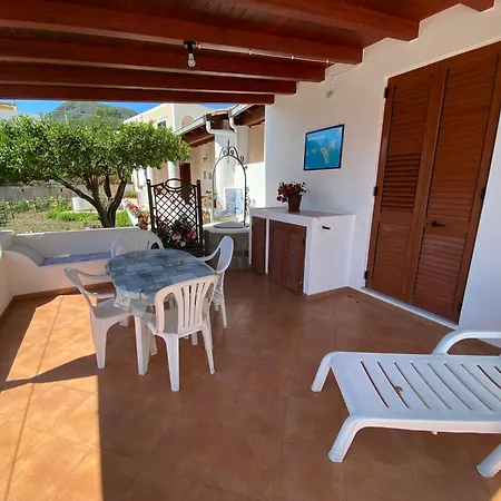 Fico D'india - Housing *